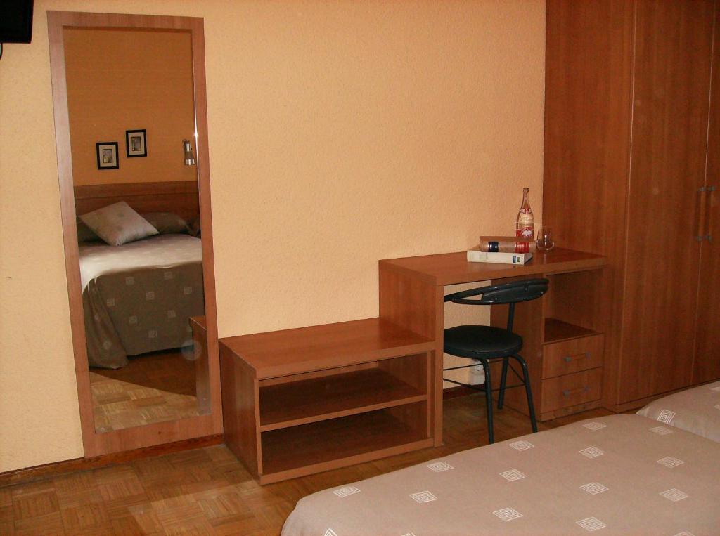 Hotel Yamaguchi Sangüesa Værelse billede
