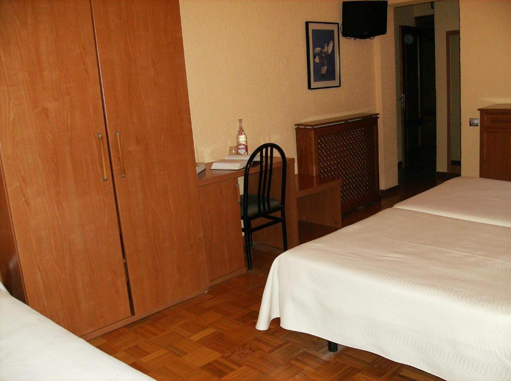 Hotel Yamaguchi Sangüesa Værelse billede